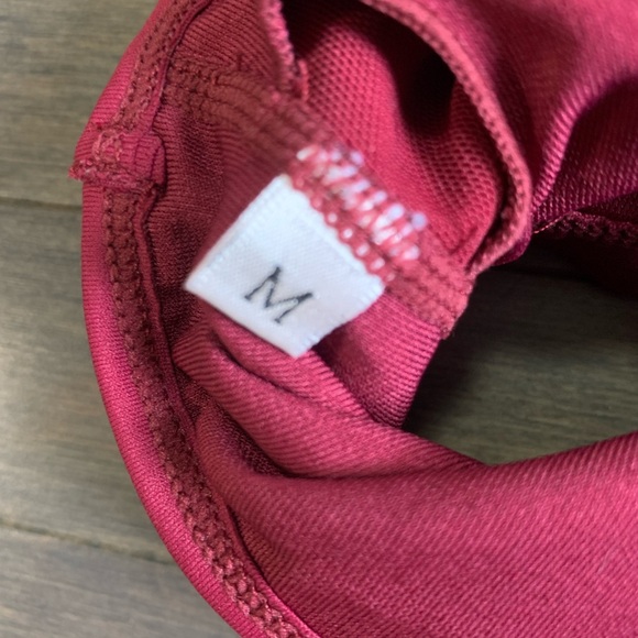 Wine Red Mesh Sports Bra Women’s M - Picture 5 of 5